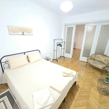 Daire Ap12a Piata Romana Bükreş