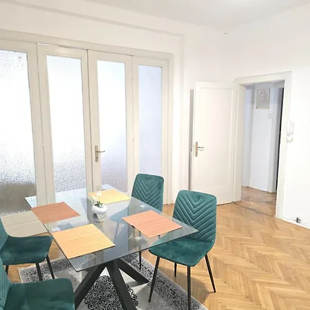 Ap12a Piata Romana Apartamento