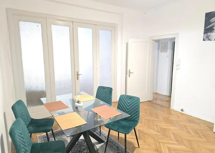 Ap12a Piata Romana Apartman