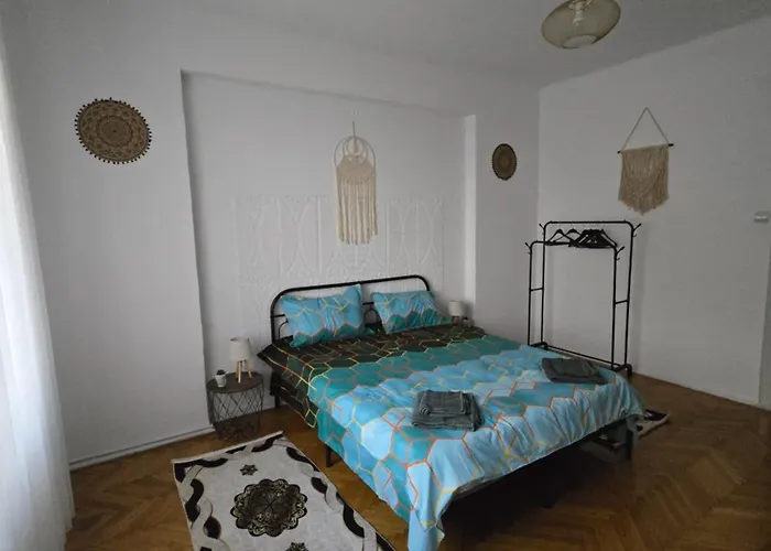 Ap12a Piata Romana Bukarest